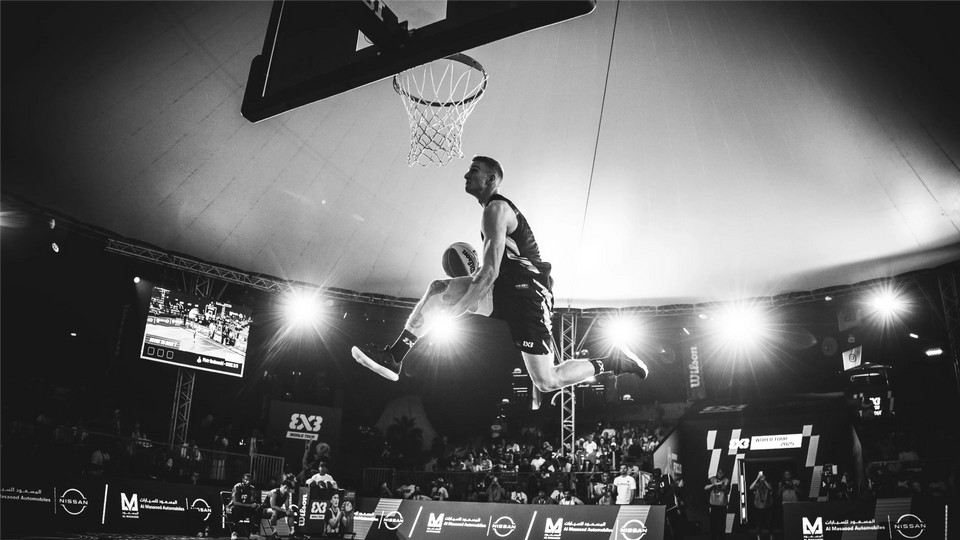 BASKETBALL